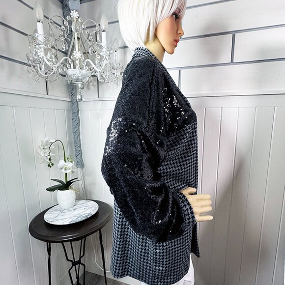 New Upscale Houndstooth and Black Sequin Fun Button up Shirt Runs big size L - Picture 7 of 9